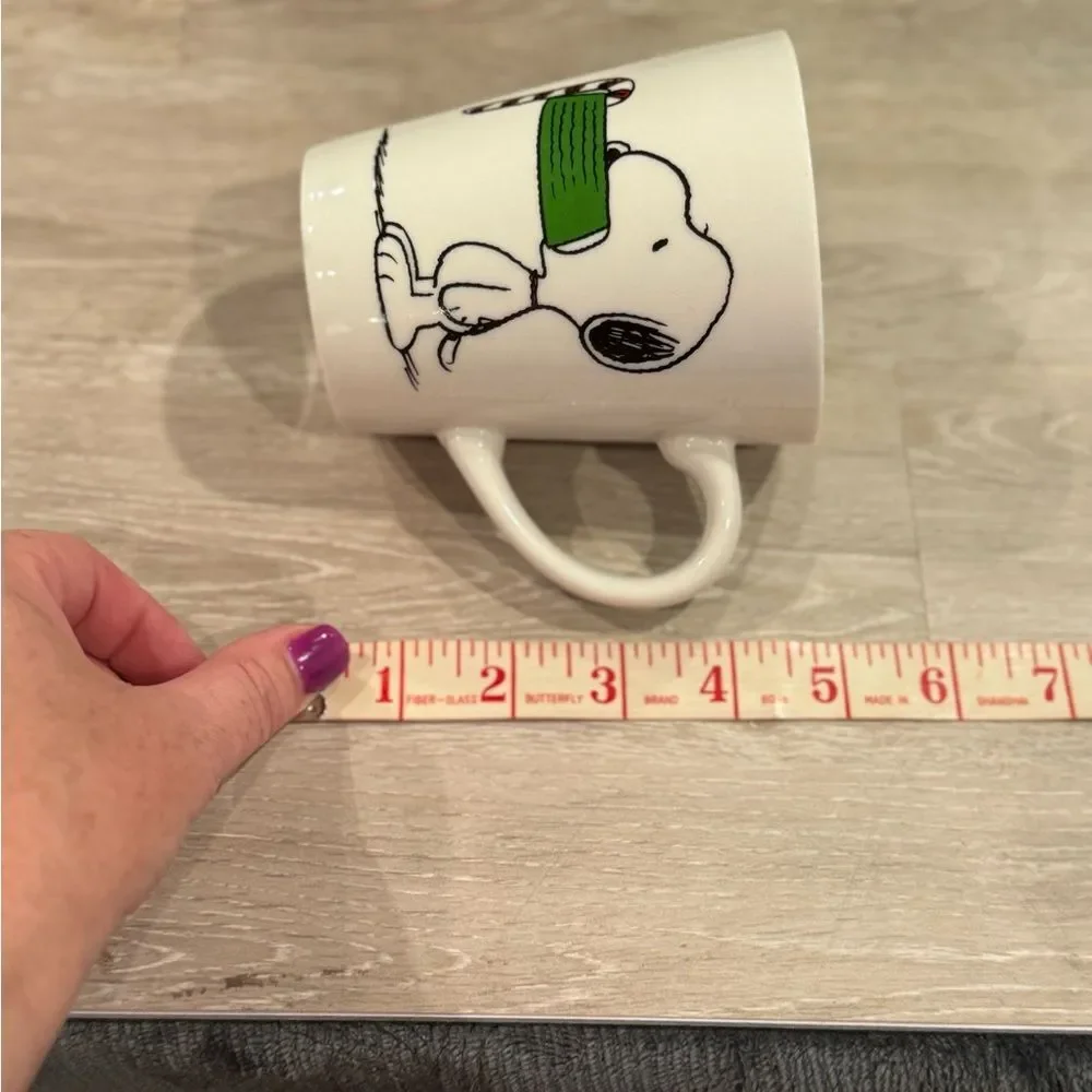 2019 Peanuts Snoopy Christmas Stoneware Mug - Picture 8 of 9